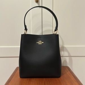 Coach Town Bucket Bag Black with Crossbody Strap